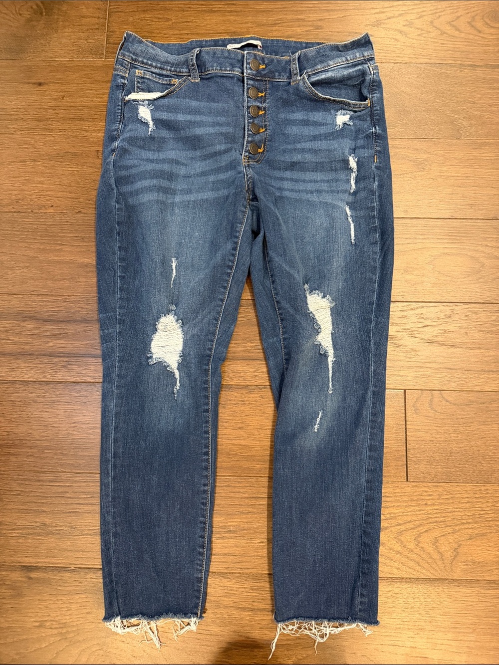 Sol Mid Rise Crop Distressed Button-Fly Jeans Size 13 - C58-004